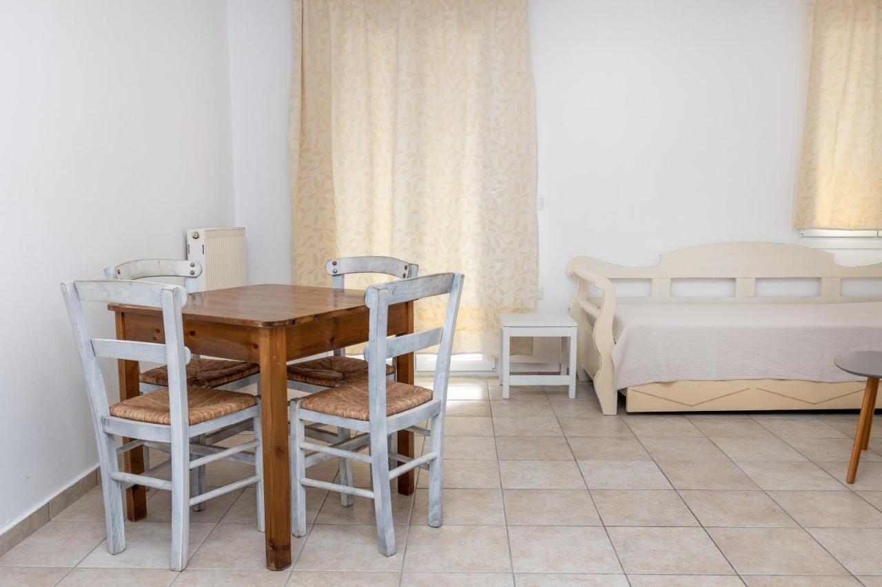 Depis Economy Apartments Naxos City Exterior foto